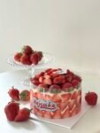 Korean Strawberry Cake 韩国软心草莓满满蛋糕（1个蛋糕≈1Kg韩国草莓）