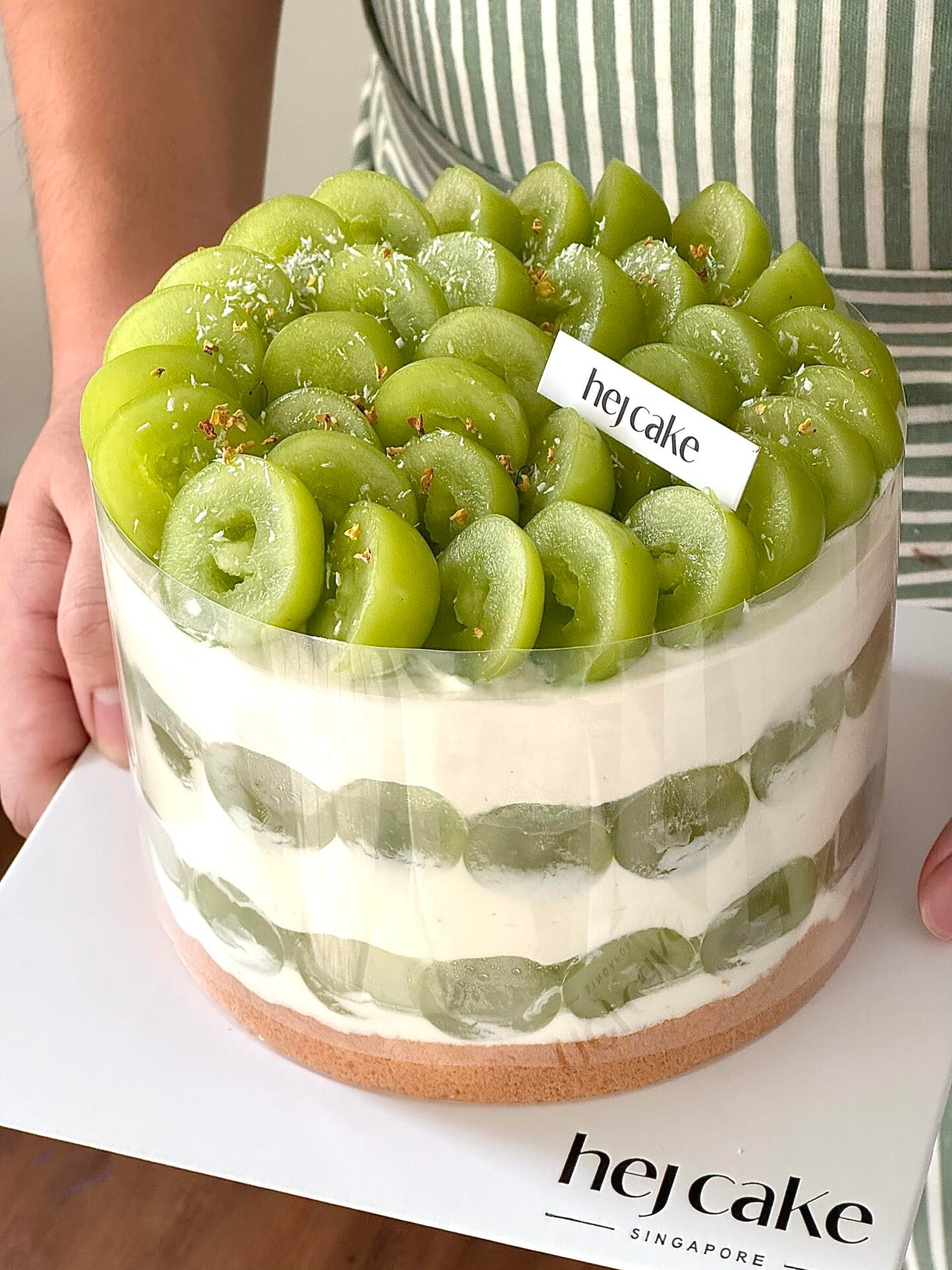 Shine Muscat Grape Cake 满满晴王