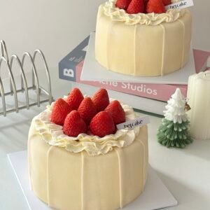 Korean Strawberry Mochi Cake 韩国草莓麻薯蛋糕